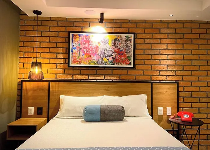 Hotel Vos Condesa 3*