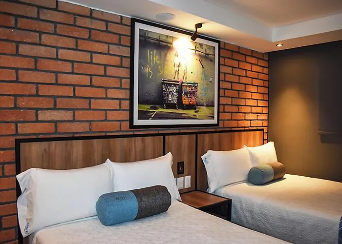 Hotel Vos Condesa 3*